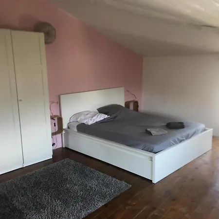 Maison De Village, Les Hirondelles Holiday home